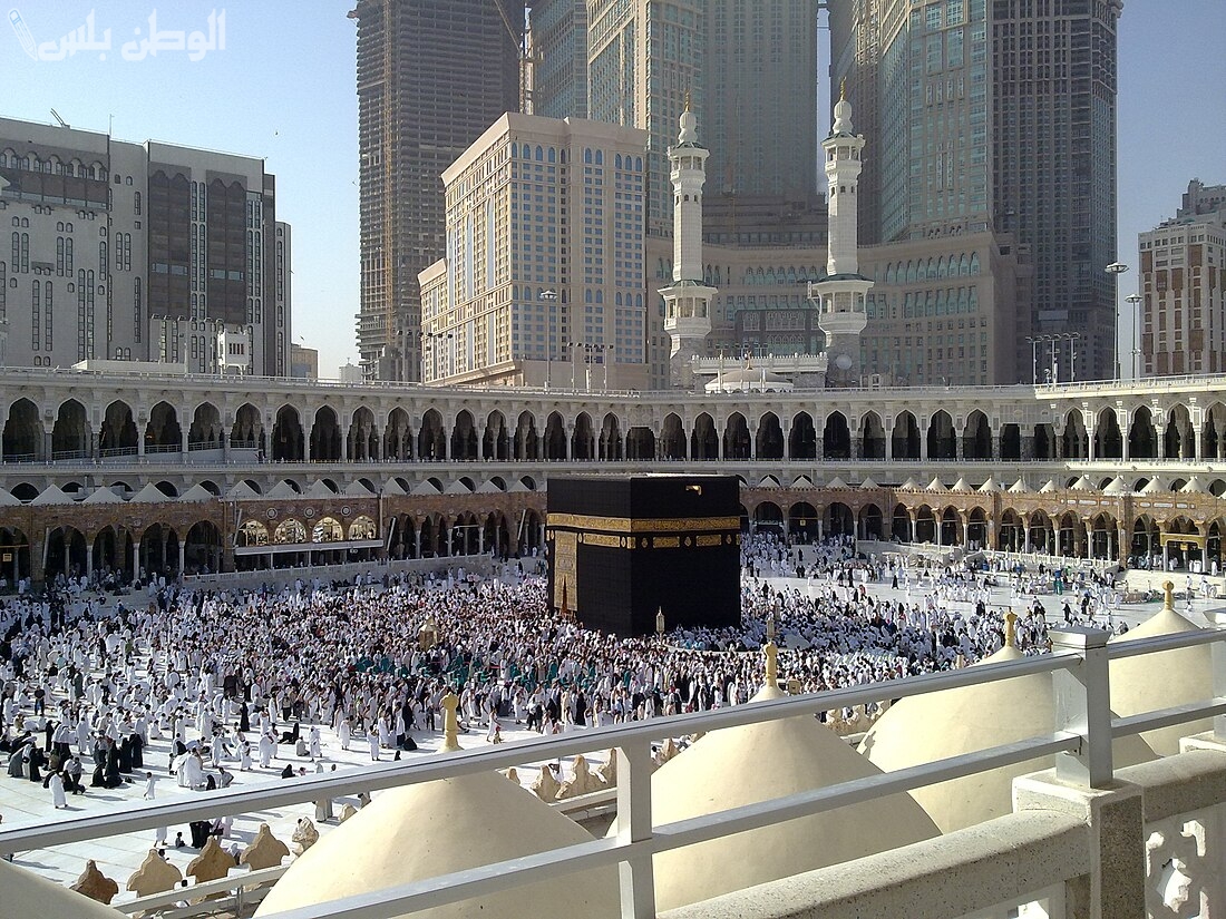الصلاة في  أقدس الأماكن.. جدول أئمة الحرم المكي حتي 9 من شهر شعبان 1446 وأعذب التلاوات وأنقي الأصوات