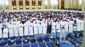 موعد صلاة عيد الفطر في الكويت 1446-2025 عبارات التهنئة بعيد الفطر