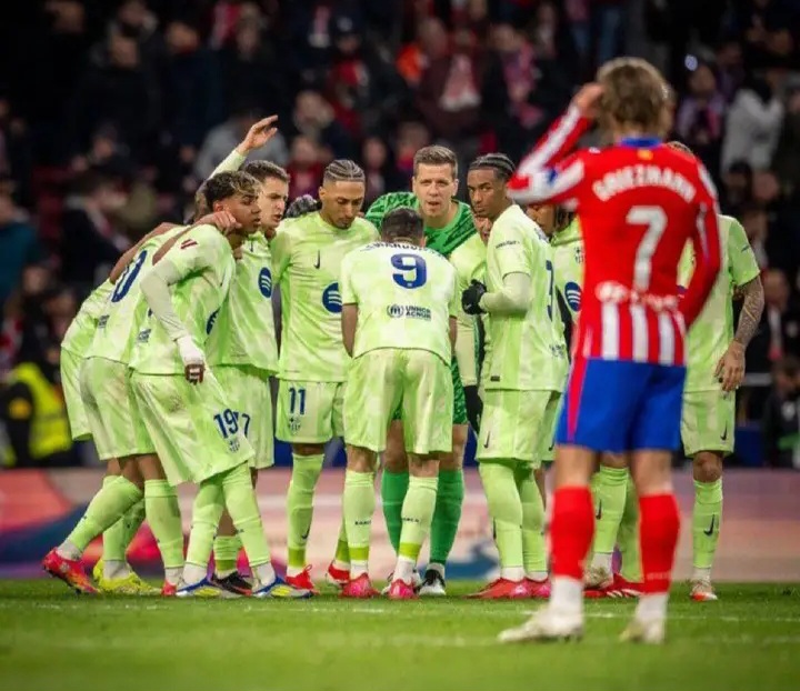 atlético madrid vs barcelona.. برشلونة يتجاوز عقبة أتلتيكو مدريد ويضرب موعدًا ناريًا مع ريال مدريد بنهائي كأس ملك اسبانيا 2025 