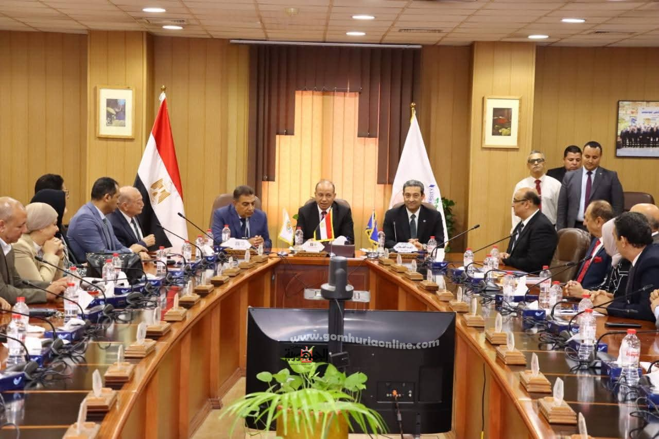 توقيع بروتوكول جديد بين جامعة المنصورة ومحافظة دمياط.. شراكة استراتيجية لتعزيز التنمية