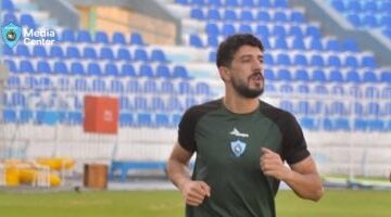 بعد تراجع أداء سيراميكا.. بن حمودة يوقع عقود انضمامه إلى شباب بلوزداد الجزائري 2025