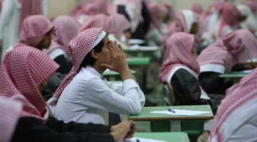 وزارة التعليم تتهيأ للكشف عن نظام الدراسة للعام القادم.. عودة النظام الفصلي في الأفق