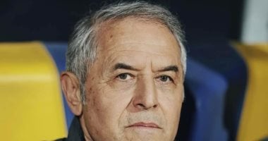 وكيل كولر يحتفل مع جماهير ولاعبي وجهاز الأهلي بالتتويج بلقب الدوري.. فيديو