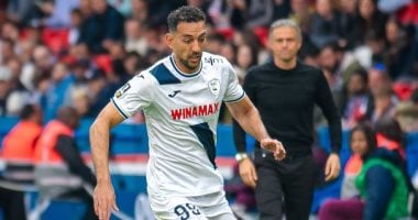 الأهلي يفتح باب المفاوضات مع أحمد حسن كوكا لتعويض غياب وسام أبو علي بعد اكتمال قائمة الأجانب 2025