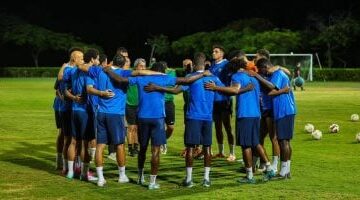 برنامج تدريبي متخصص للاعبي البنك الأهلي في معسكر برج العرب 2025.. صور