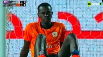 استبعاد بابكار من مباراة فاركو ضد الزمالك.. بسبب مخالفة عنيفة على الونش