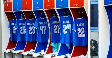 المقاولون العرب يعرض زيه الجديد “الأزرق” لأول مرة في مواجهة بتروجت