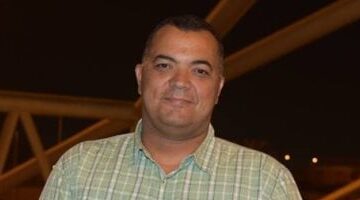 النادي الأهلي يودع وائل عزت رئيس جهاز ألعاب الماء في 2025