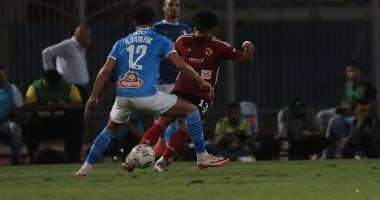 تردد القناة ومعلق مباراة الأهلي وبيراميدز في الدوري المصري الليلة 2025