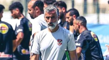 ريبيرو يناقش اختيار بين كريم فؤاد وكوكا لمركز الجبهة اليسرى في مباراة بيراميدز 2025