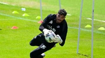 محمد صبحي يتصدى لمرمى الزمالك أمام المقاولون.. وعواد يترقب فرصته في 2025