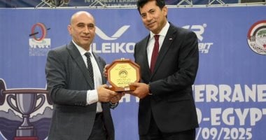 افتتاح كأس دول حوض البحر المتوسط للأثقال 2025 بحضور وزير الرياضة