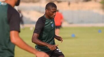 الإيفواري موري توريه يعود لتدريبات غزل المحلة بعد تعافيه من إصابة الرأس في 2025