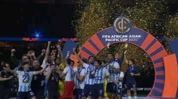 تسليم كأس القارات لبيراميدز بعد الفوز 3-0 على أهلي جدة.. صور من الحدث