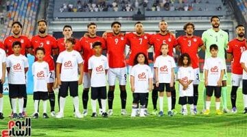 تفاعل الجالية المصرية مع لاعبي المنتخب خلال استعداداتهم لمباراة بوركينا فاسو 2025.. فيديو
