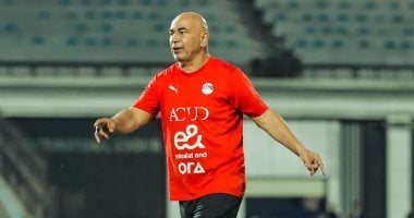 حسام حسن يتحدث عن اقتراب محمد صلاح من تحطيم الأرقام القياسية.. أتمنى له تسجيل مليون هدف