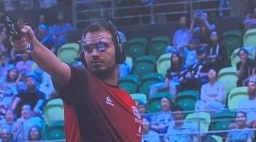 عمر خالد يكتب التاريخ.. يتصدر المركز السادس في كأس العالم للرماية 2025