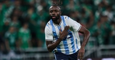 مايلي يُضيف الهدف الثاني لبيراميدز أمام الأهلي السعودي في كأس الإنتركونتيننتال 2025.. صور