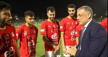 محافظ الإسماعيلية يتفقد منتخب مصر المشارِك في كأس العرب 2025