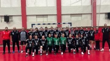 منتخب ناشئات اليد يواجه أنجولا في نصف نهائي بطولة أفريقيا 2025 بالجزائر.. لقاء حاسم ينتظر الفريق