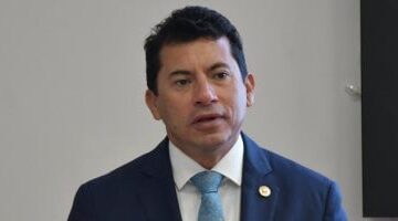 وزير الرياضة.. تعديل القانون لا يهدف إلى بند الـ8 سنوات