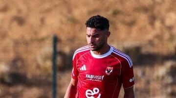 ياسر ابراهيم يستعد لتعزيز دفاع الأهلي أمام سيراميكا في 2025
