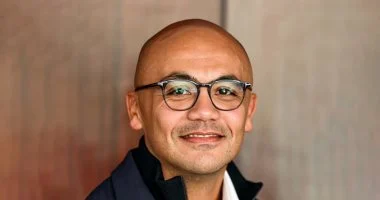 أحمد حسام عوض يوضح اختلاف عقود لاعبي الأهلي.. وزيزو يمثل استثناءً فريداً