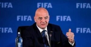 إنفانتينو يبارك هانى أبو ريدة تأهل مصر لمونديال 2025 بخطاب رسمي