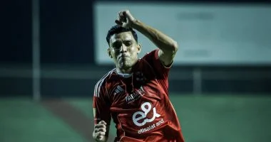 بن شرقي يفتقد فرصة التقدم للأهلي.. وتريزيجيه يبهر بلمسة فنية.. فيديو