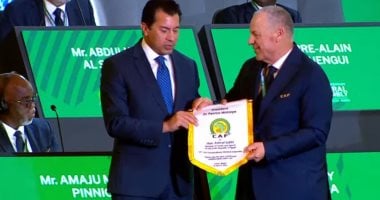 بيراميدز يعبر عن امتنانه لوزير الرياضة وأبو ريدة بعد الفوز بكأس القارات الثلاث 2025