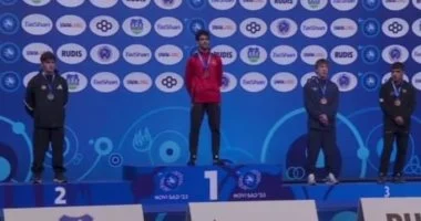 تهنئة وزير الشباب والرياضة.. محمد حسن يتألق ويحصد ذهبية العالم في المصارعة