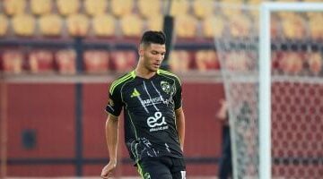 حقيقة مفاوضات الوداد المغربي لضم أشرف داري من الأهلي.. 2025