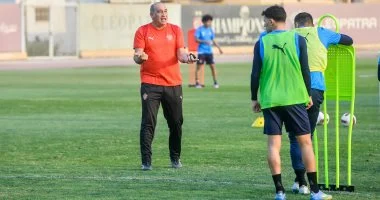 عودة 3 لاعبين أساسيين في صفوف سيراميكا قبل ملاقاة كهرباء الإسماعيلية بالدوري.. تعزيز قوي للفريق