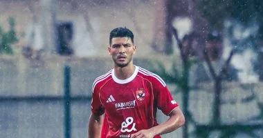 غموض يُحيط بغياب أشرف داري عن الأهلي خلال مواجهة الاتحاد السكندري بالدوري
