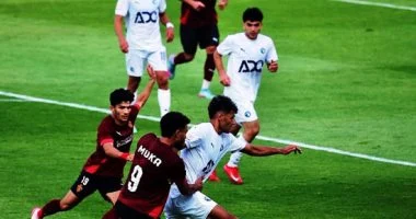 الحكم الإماراتي عمر محمد علي يقود دفة مباراة الأهلي وسيراميكا في كأس السوبر المصري