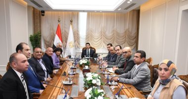 وزير الرياضة يعقد اجتماعاً مع اللجنة البارالمبية لمراجعة خطة المقر الجديد
