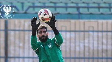 عصام ثروت يتصدى لمرمى المصري خلال مواجهة وادي دجلة في الدوري 2025